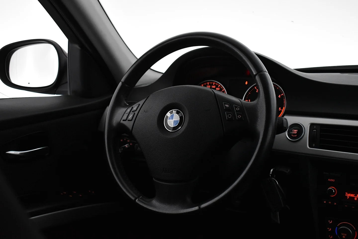 Car Image - 74FhVYJsfVPJCMUZi8FtVy