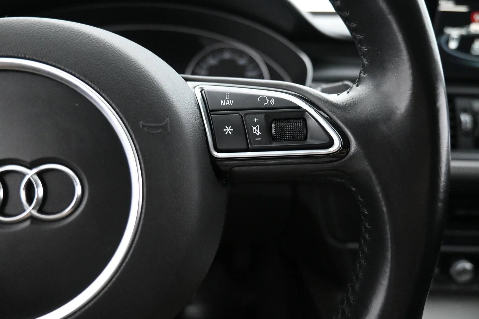 Car Image - 2M6WbS5v0Yo7MAR2w8GTmG