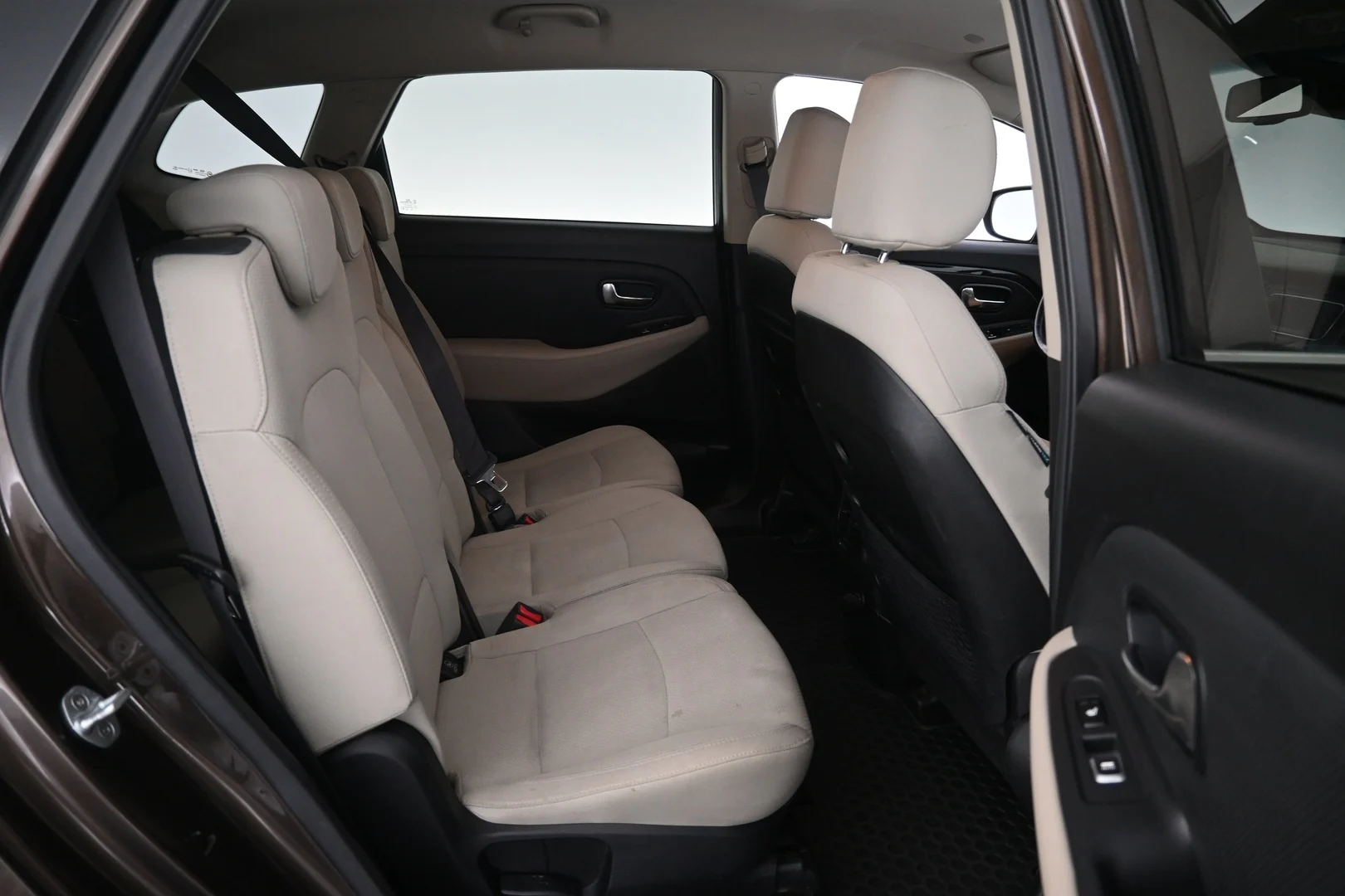 Car Image - 4hxl1yQ6nW03mThFKWusGH