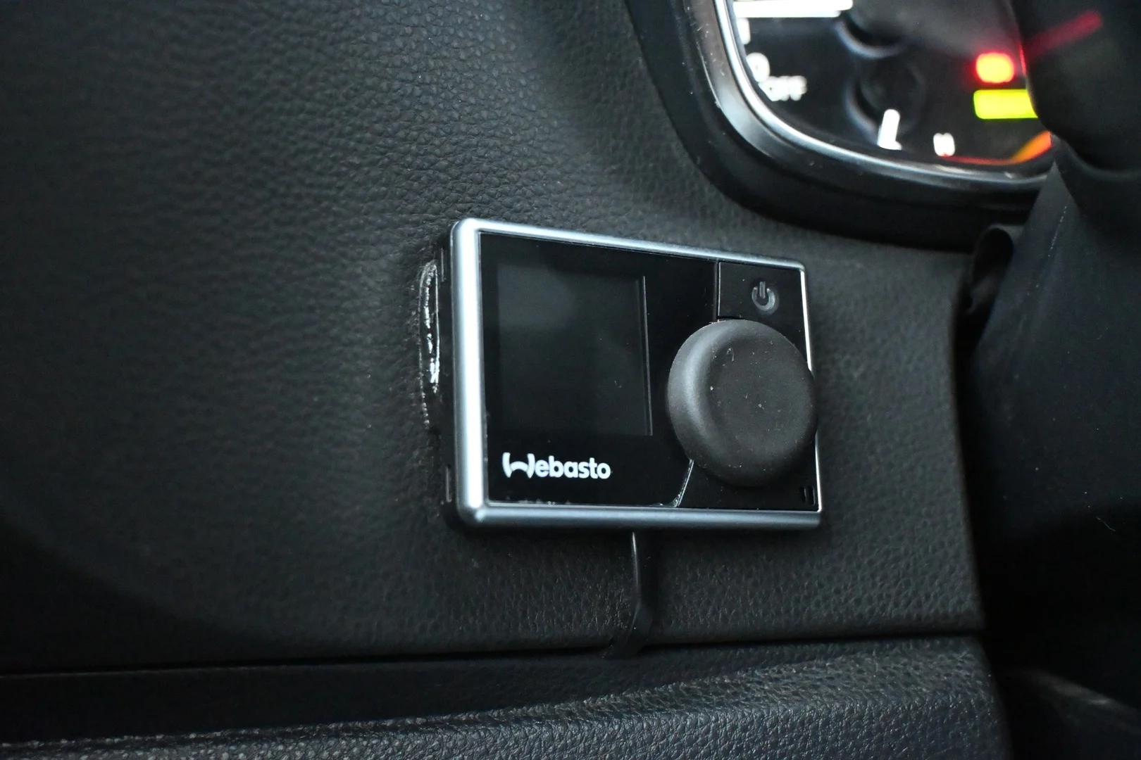 Car Image - 6iKB0iLBbDyv3vjF7XWz6r