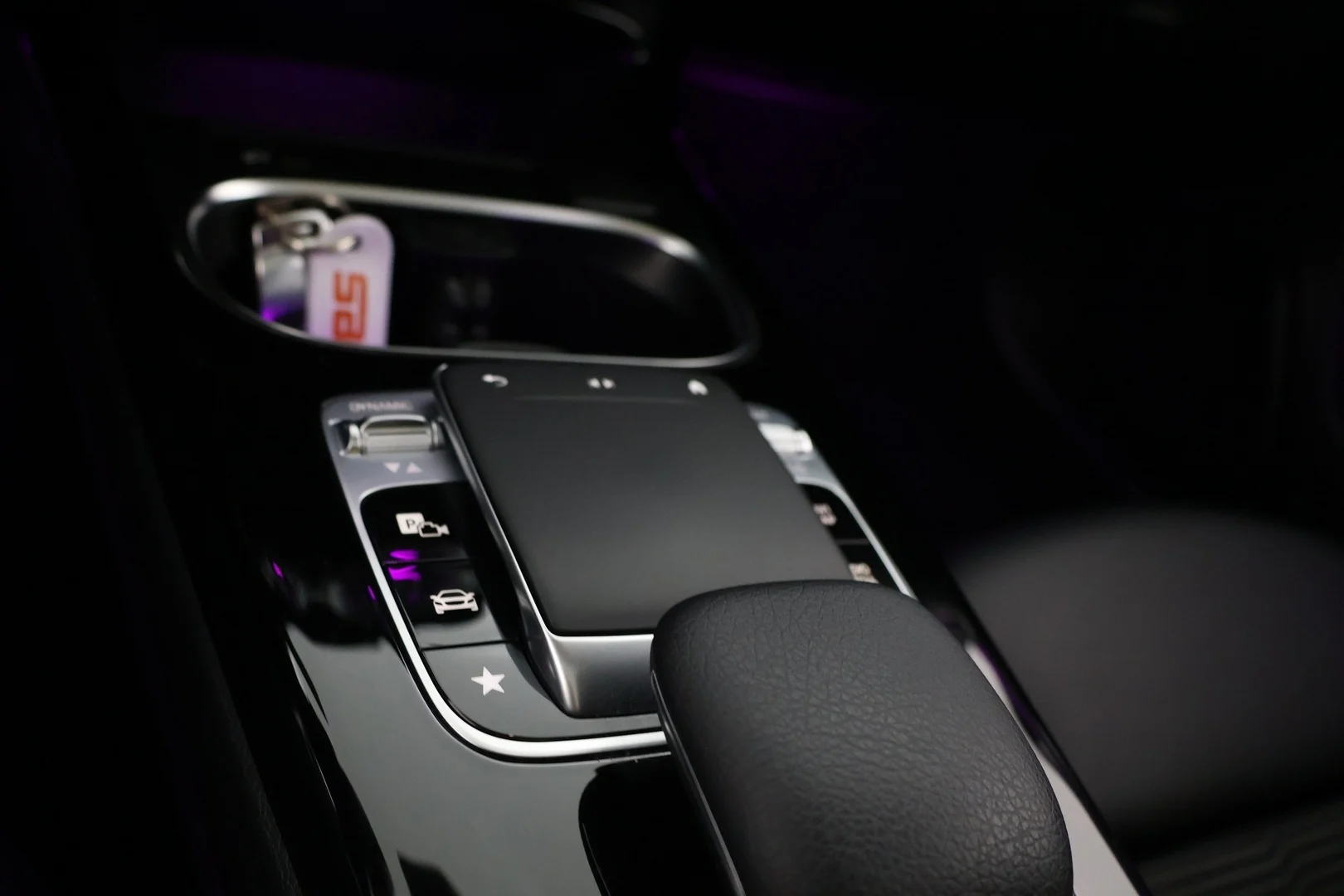 Car Image - 1w75uiO0h6Shs0hRyfbB4A