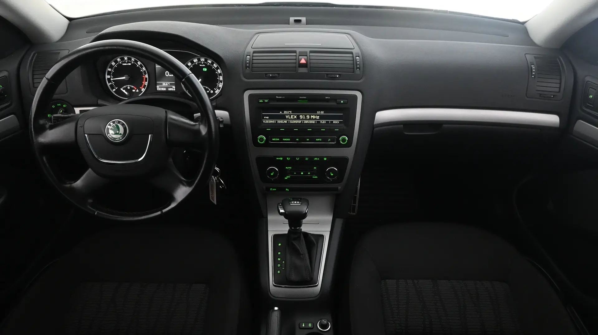 Car Image - 6msjWjLb3S19u5WtiUzpVm
