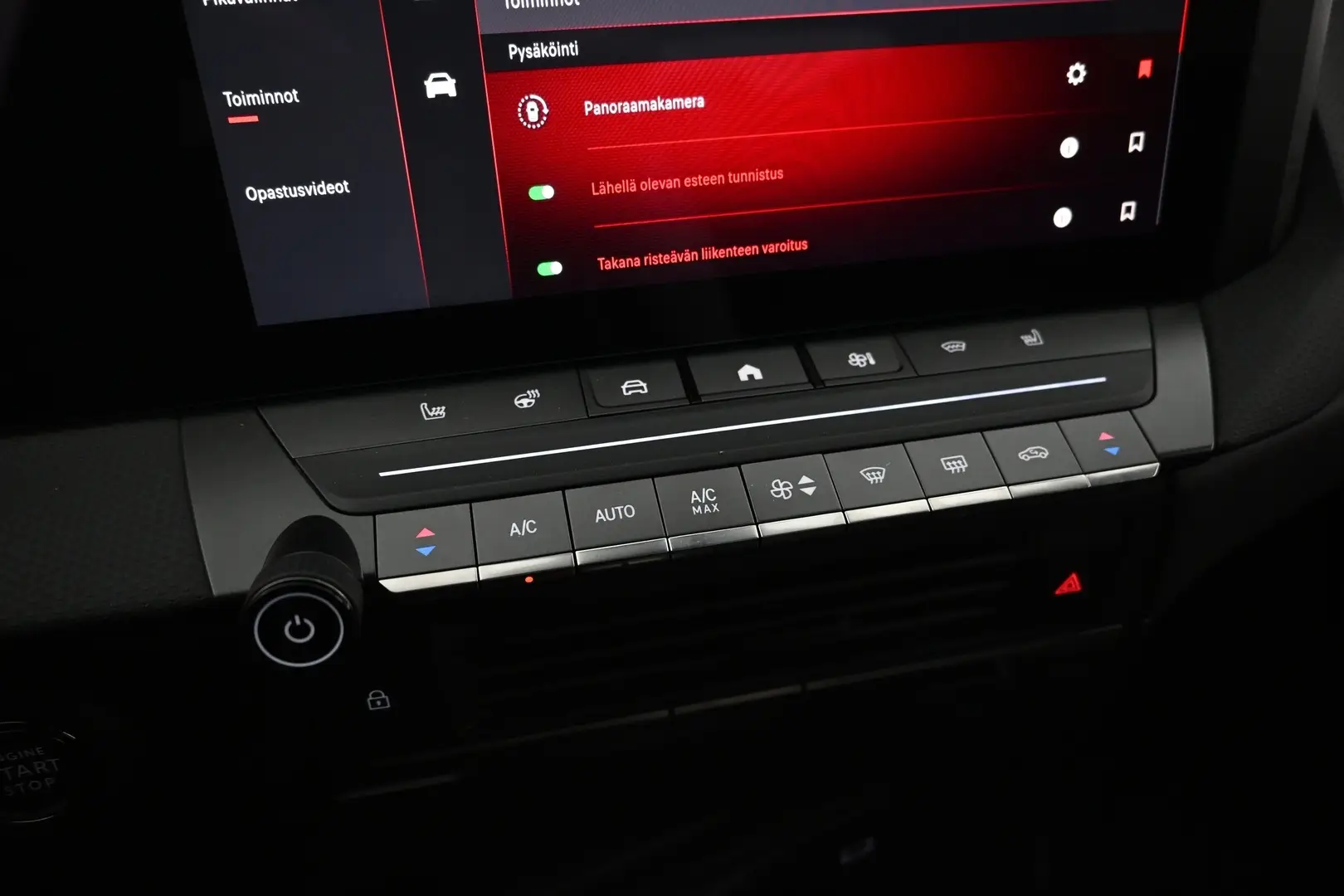 Car Image - e2byUTi1a1cwCr7KkBxIm