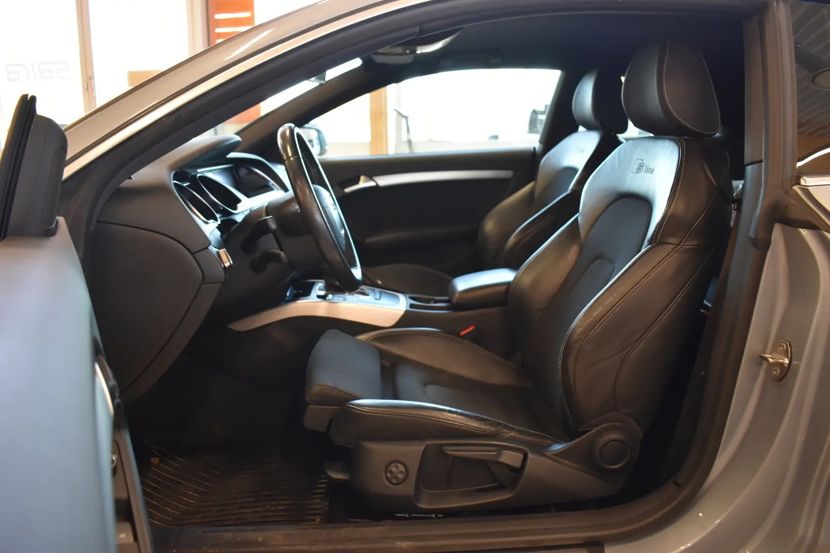 Car Image - 47zykX0Lv3CC7ZtkVhTO5J