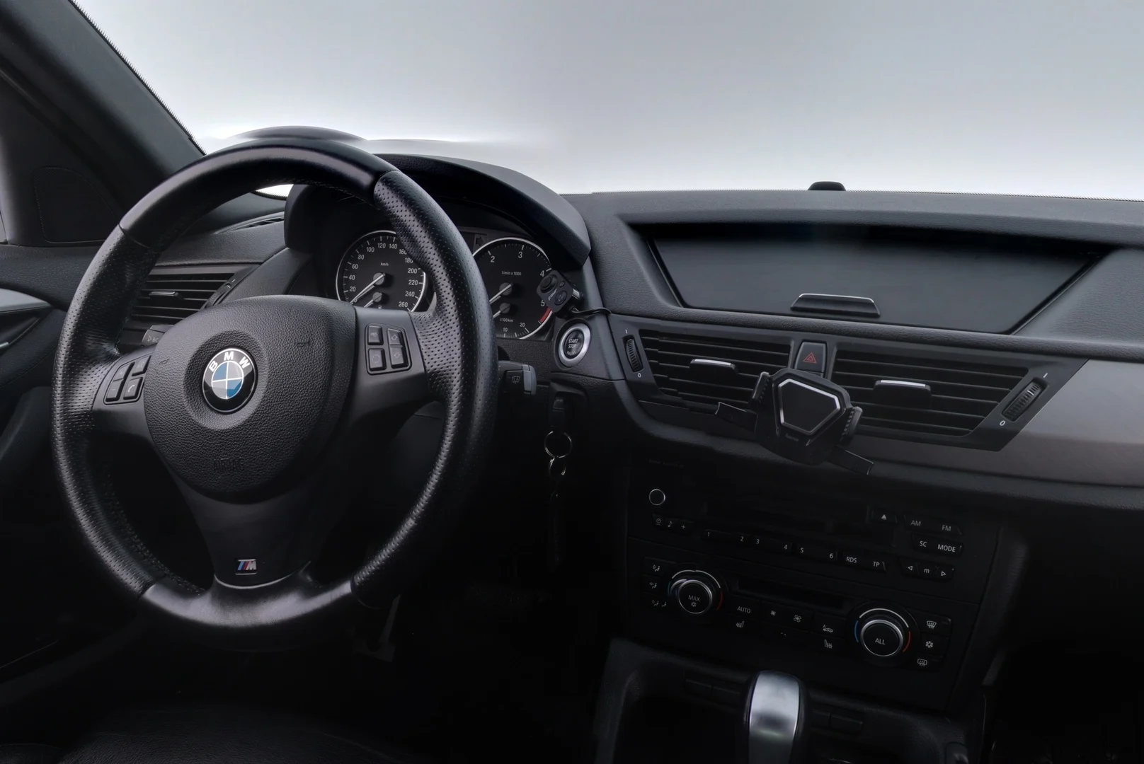 Car Image - 4nBsqiNdIBJt220qY41Tkh