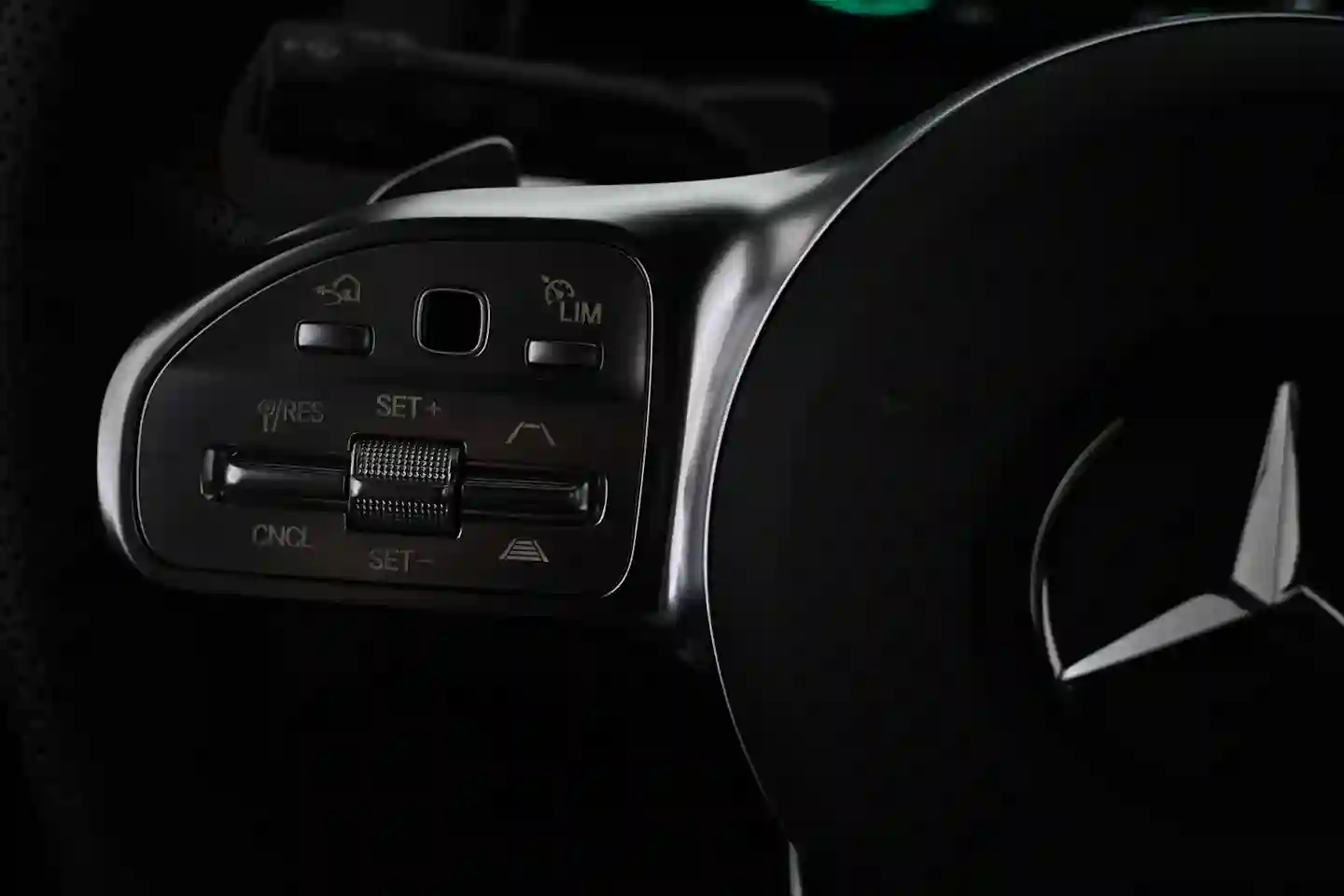 Car Image - 16hDUevv5ckY0itYuxXqwL