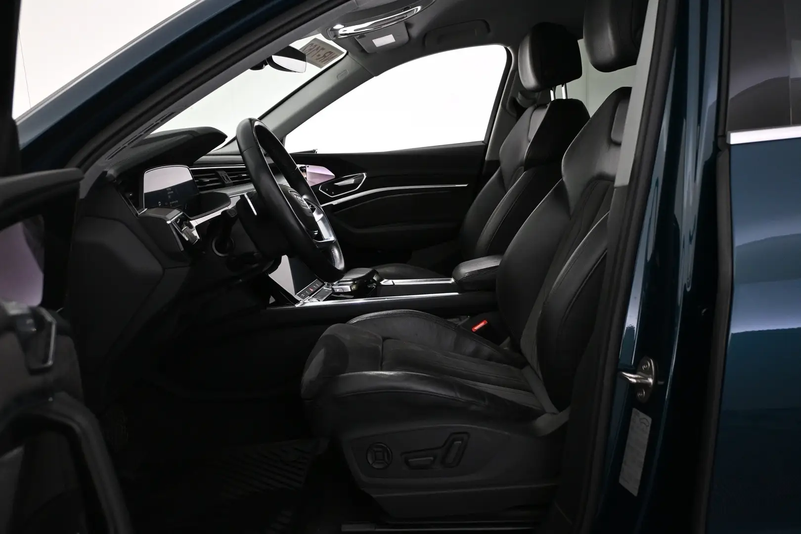 Car Image - Htc2THvdCdFAl6Khz5u7S