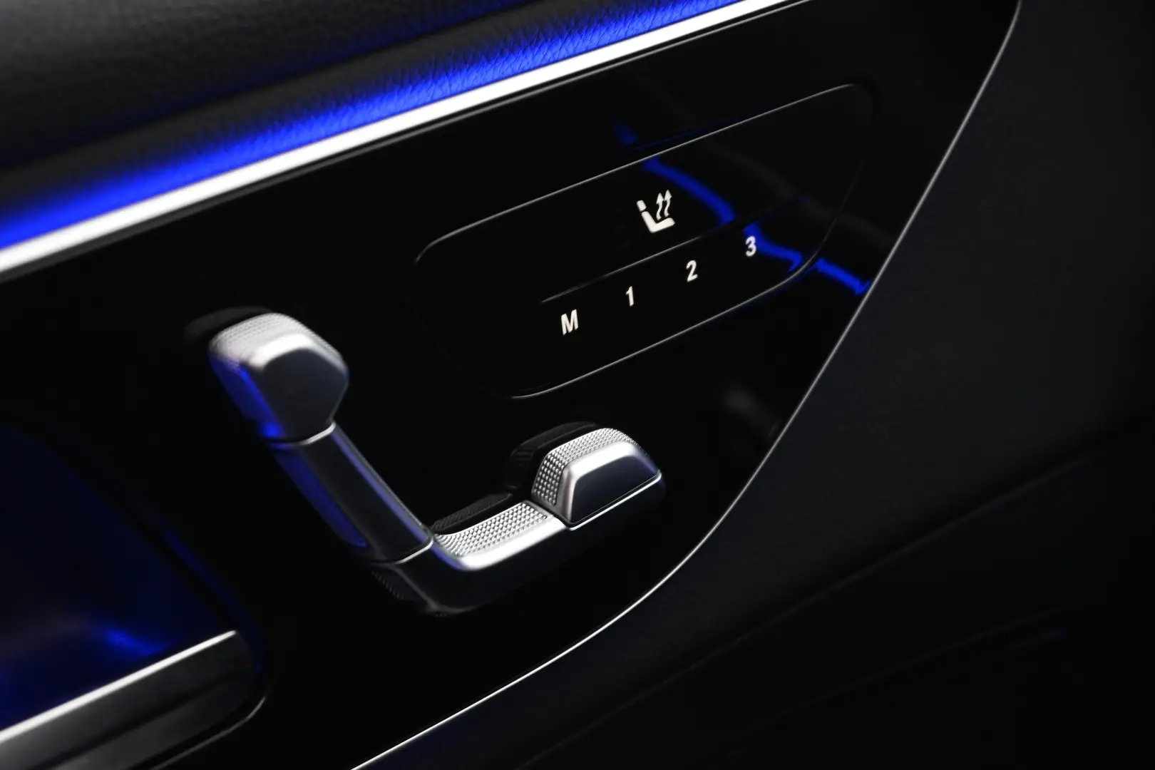 Car Image - 2uu31yfomFCju8B97pzJ8a