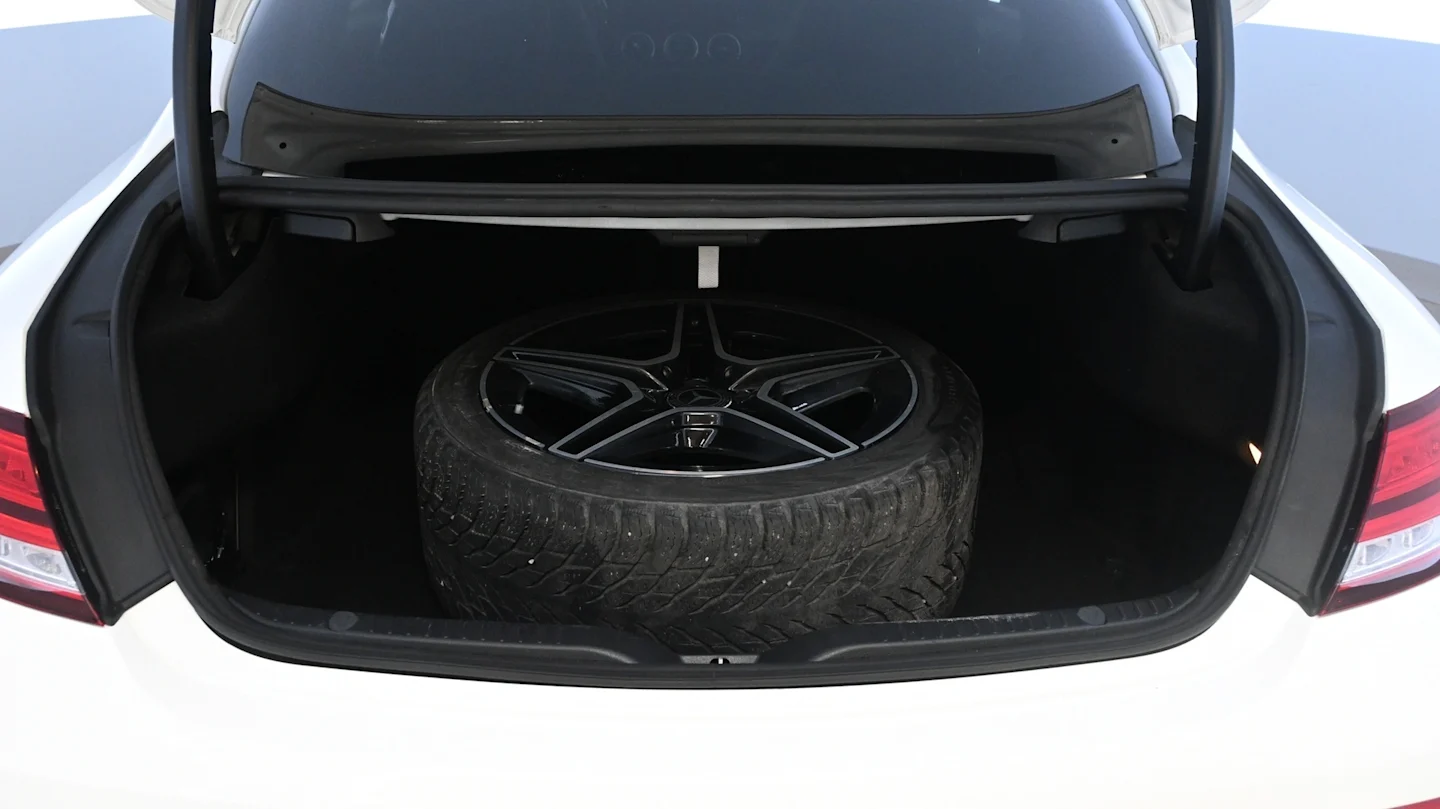 Car Image - 6sFkWRmr088PSsiTGyJydC