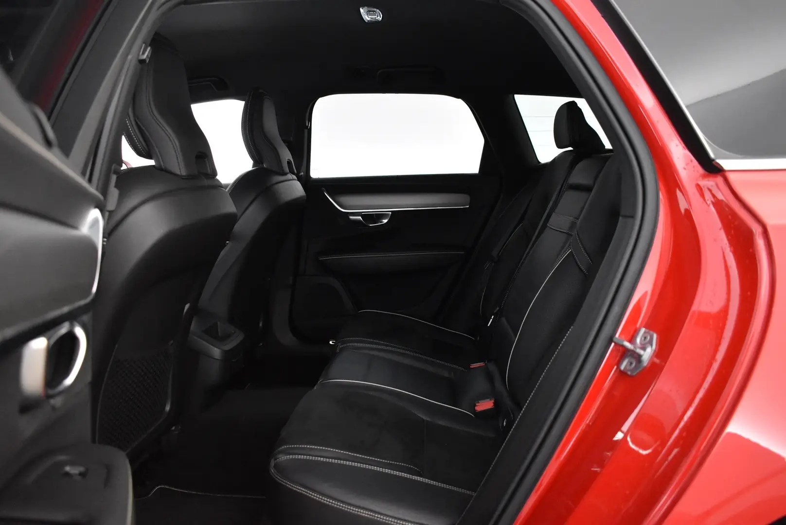 Car Image - 1e9fGs4AKUMRy7C7q8y4tz