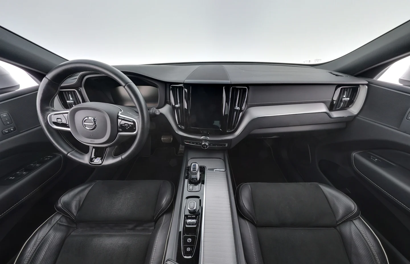 Car Image - 2q9NMRi5gxPsIvJGoZh38w