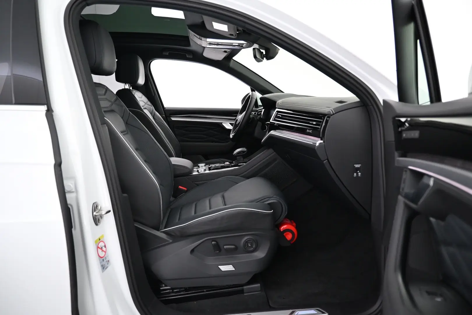 Car Image - VgwG6ftJMemCvlh02lpRV