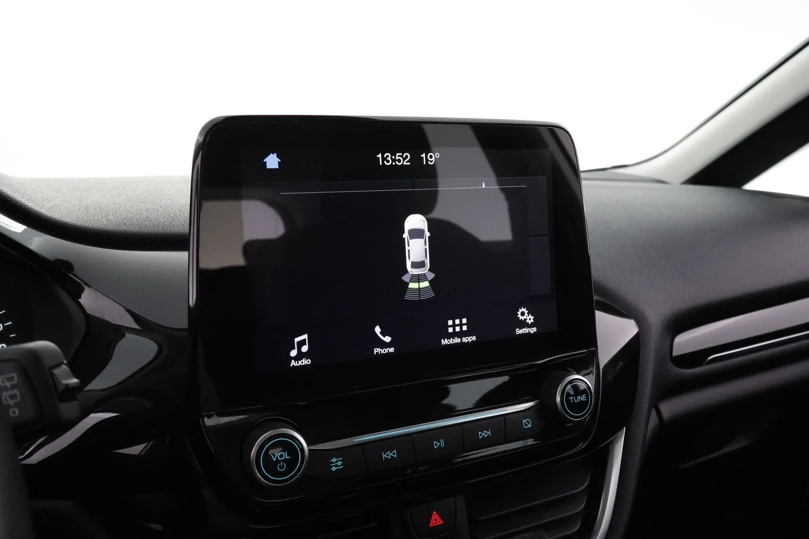 Car Image - 6OKWfZLM0VJZps1bC1iran