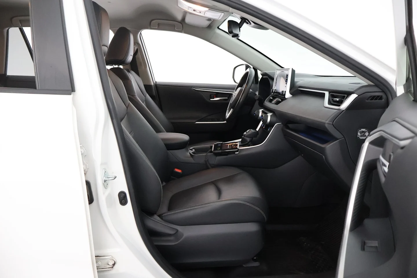 Car Image - 54lEwDgPemgLFdNwVlgiHg