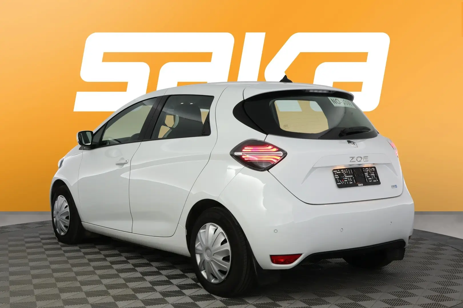 Car Image - 6Cf4auog0C8gOqLicbqN1T