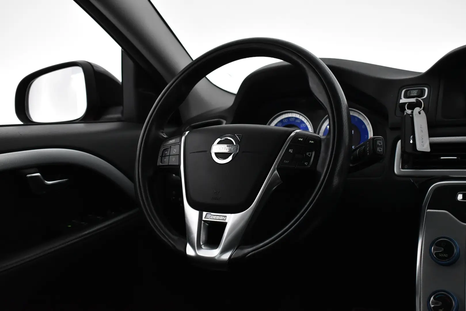 Car Image - 20HRmBiSHiWPD0k6SBtVWc