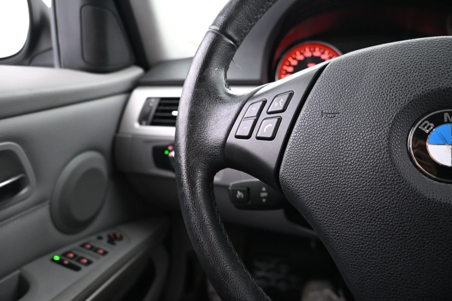 Car Image - 7aTn3VUXcLH2TNZvSbLhYU