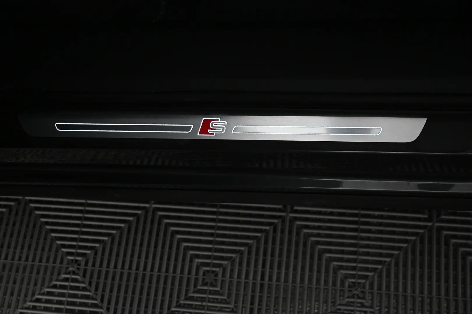 Car Image - 5trnScceGtxTrC4zPXKTCt