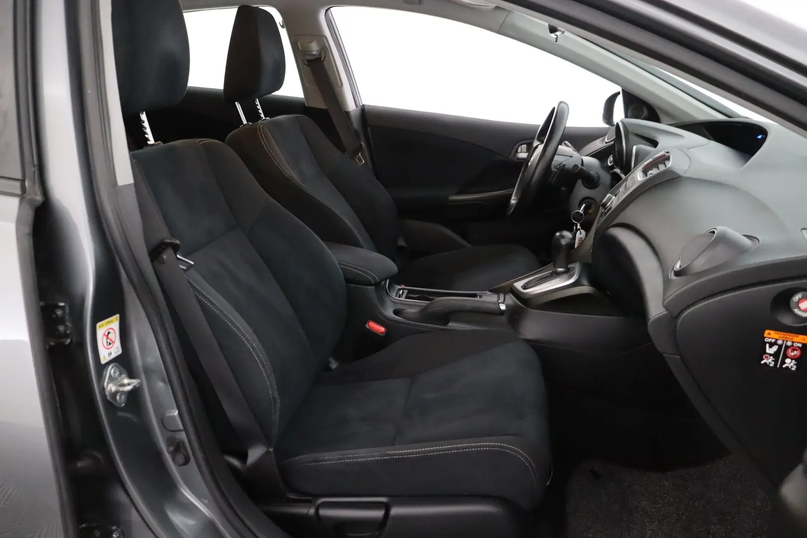 Car Image - 6Q7inZkICJj4pEdM0WeNG