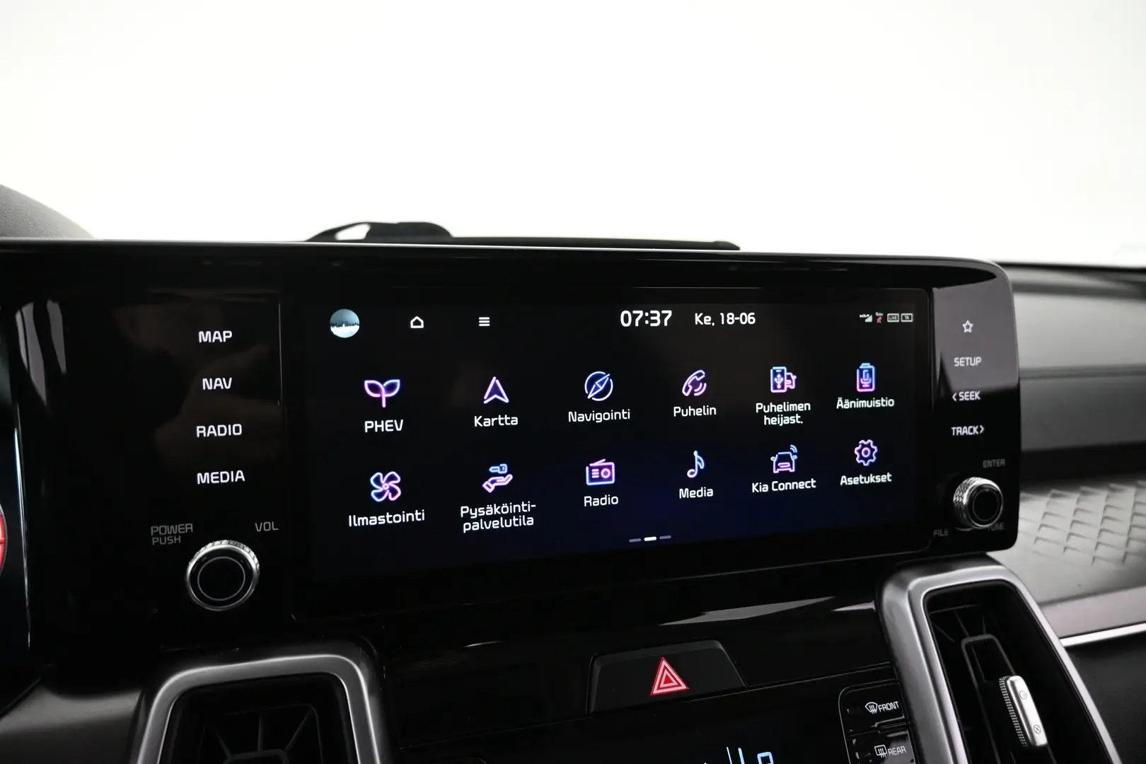 Car Image - 3P4PIMcS3LyDyEdvNjOeZu