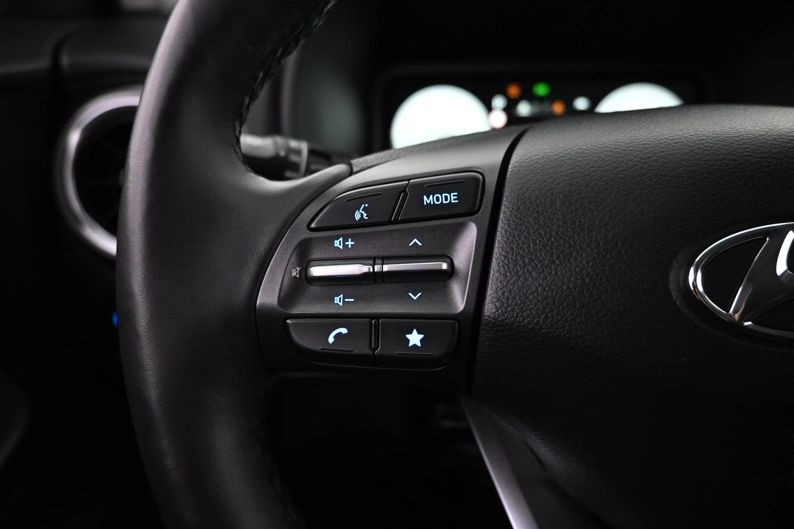 Car Image - 6PdpDVY1wHklBdwcAzu26L
