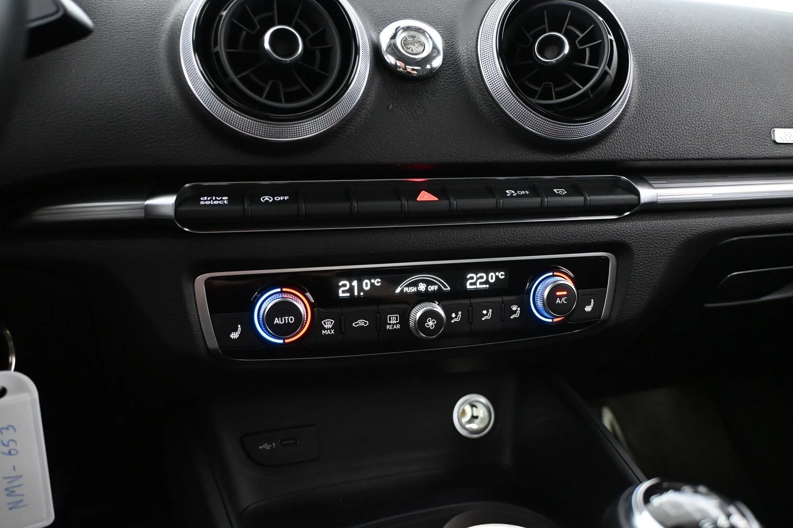 Car Image - 78SYhYMZEpzbM2hbWEO3Du