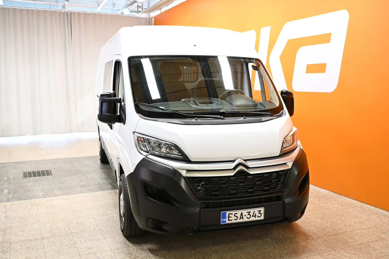 Car Image - 7qQiKkIRFnwyLyZlROBkI4