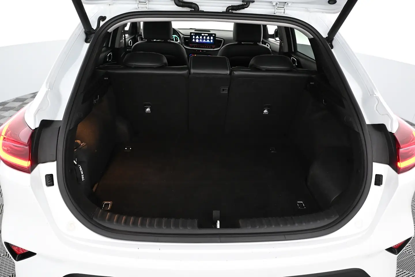 Car Image - MIKrd9A73NC8GoyEkoMG7