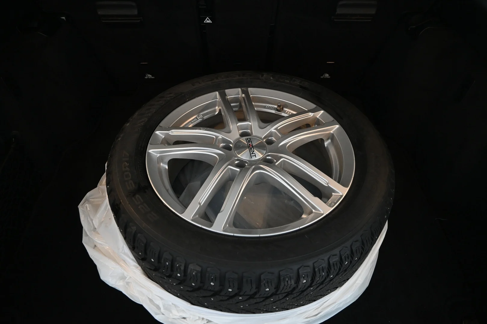 Car Image - 6L2UfYkk3FEEbngMHDtH2Z