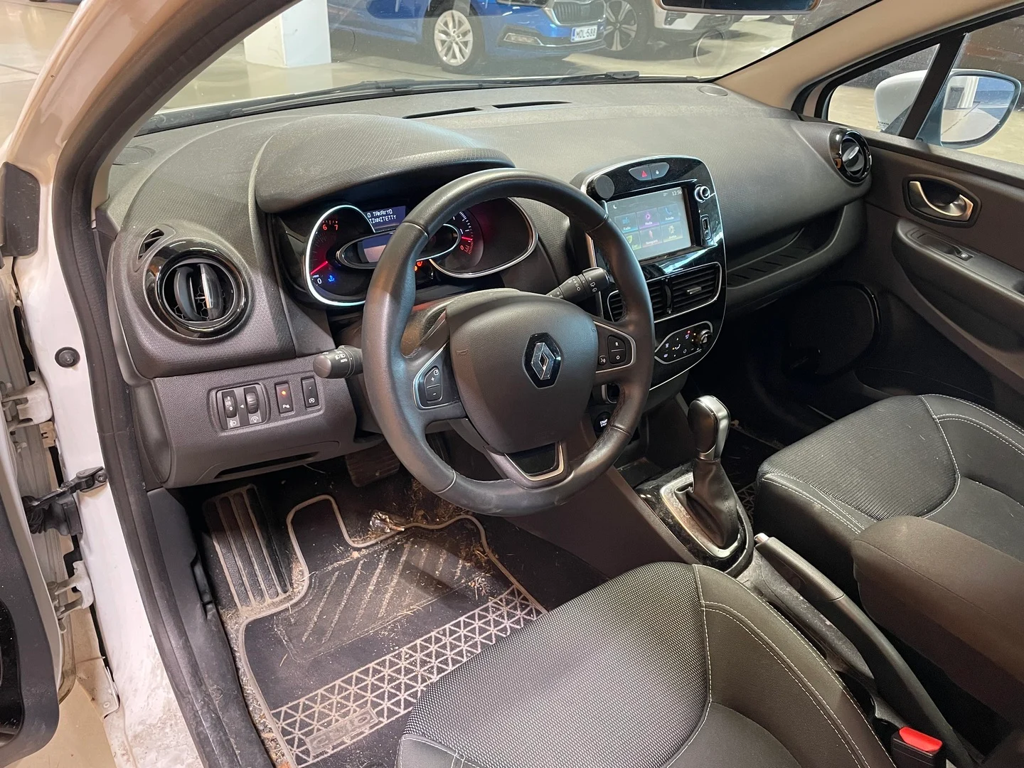 Car Image - 1jWJRnK6aWNgg5TbqGPYDT