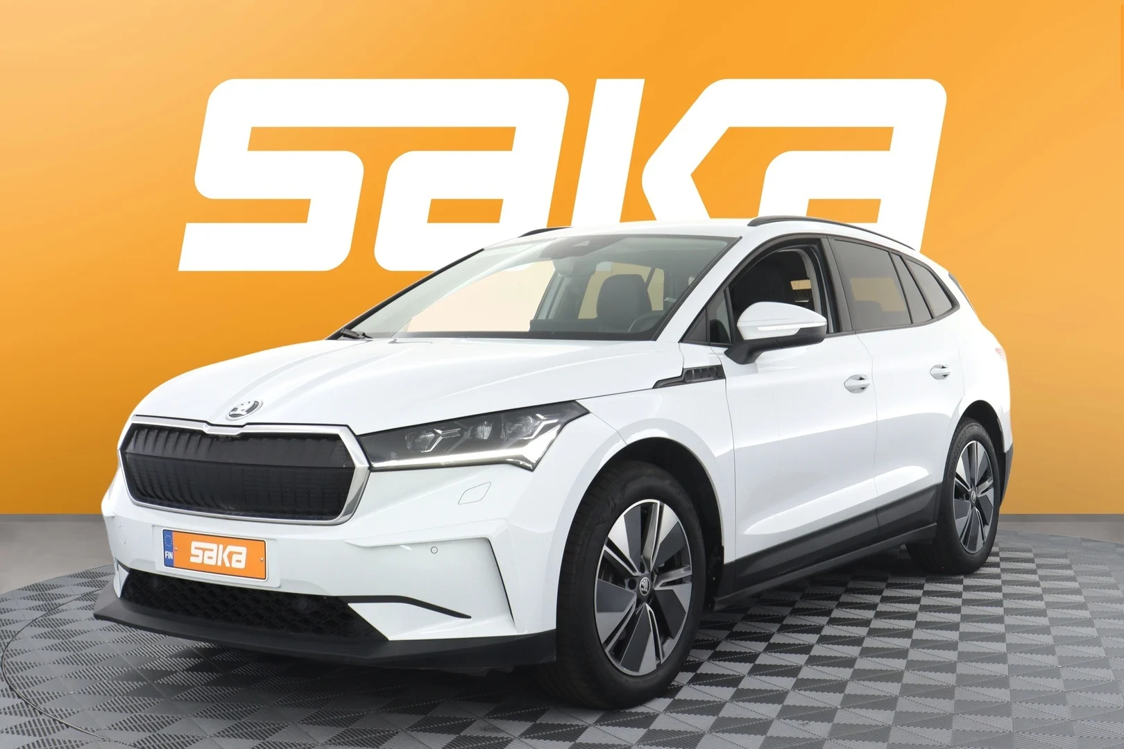 Car Image - 6syIhLi71X9RsXFaxCIzIN