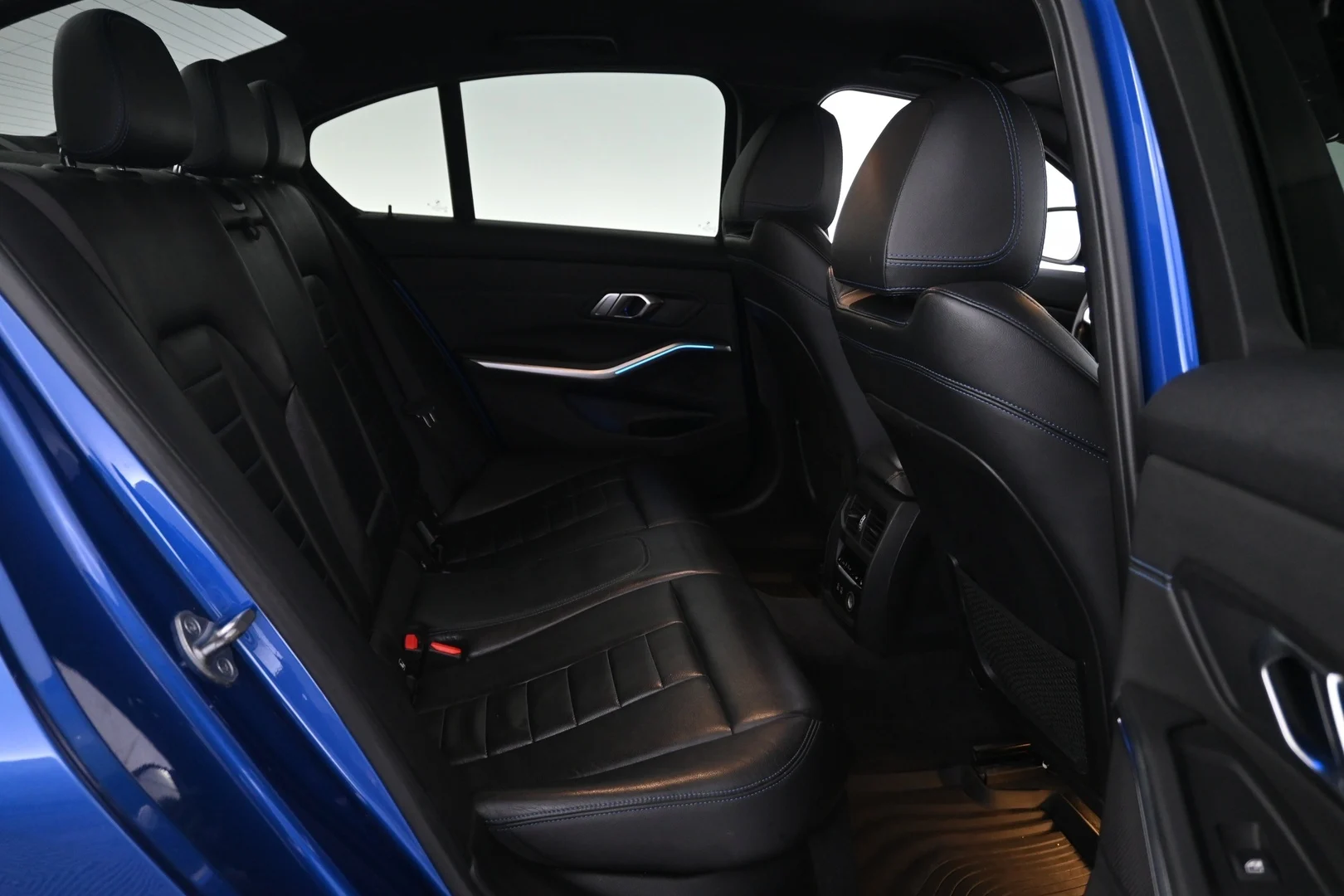 Car Image - 2f12cW4Nx5YHj1pMw3jhgX