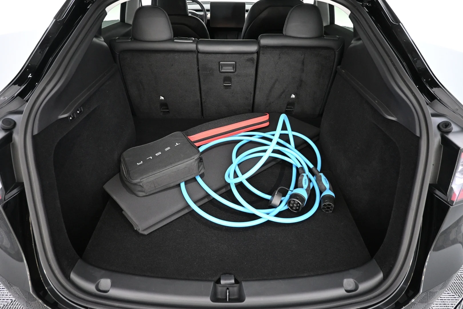 Car Image - 1K6iEt1hJ2yalVoGAo0Xrg