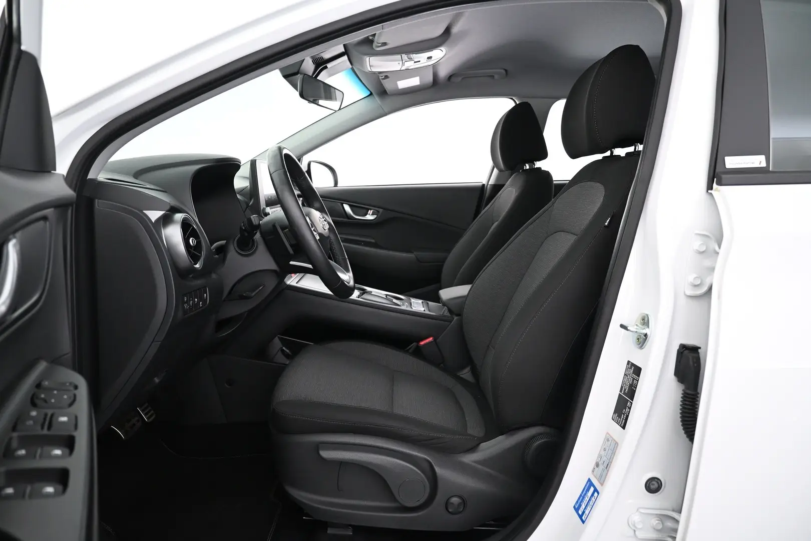 Car Image - 3xOYNEFhY1pDGMY0WYFRen
