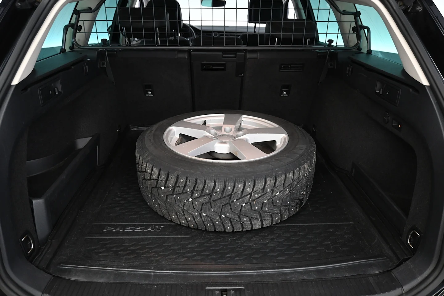 Car Image - 6FQ8JlNdHZYcGauotwxvni