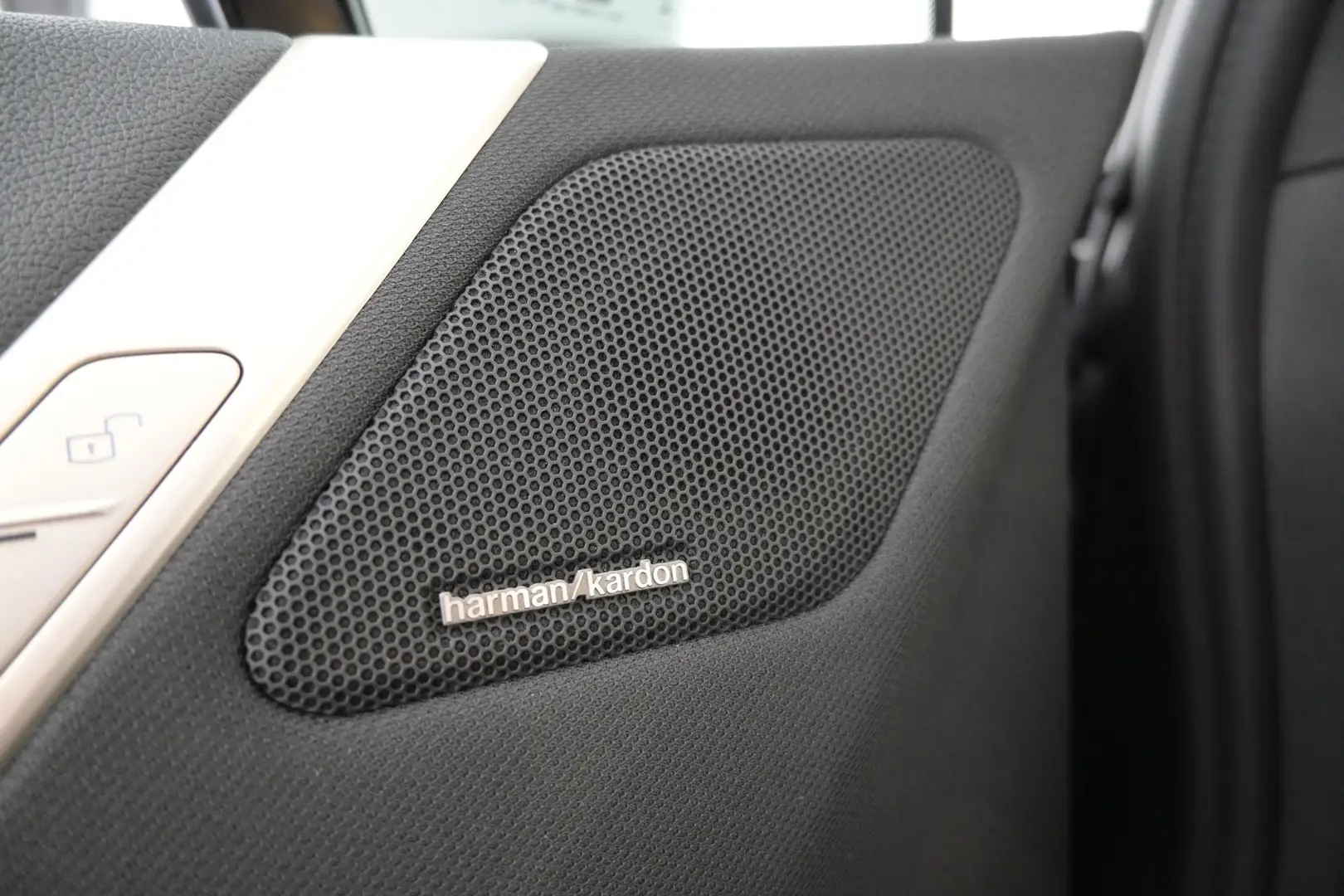 Car Image - 3z4kraPAMUMdFH9uow2ODB