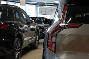 Parhaat sähköautot perheille ja tilaa kaipaaville