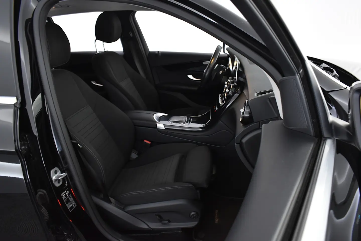 Car Image - 4vAHiGUG72LpAgkBj7Vr2d