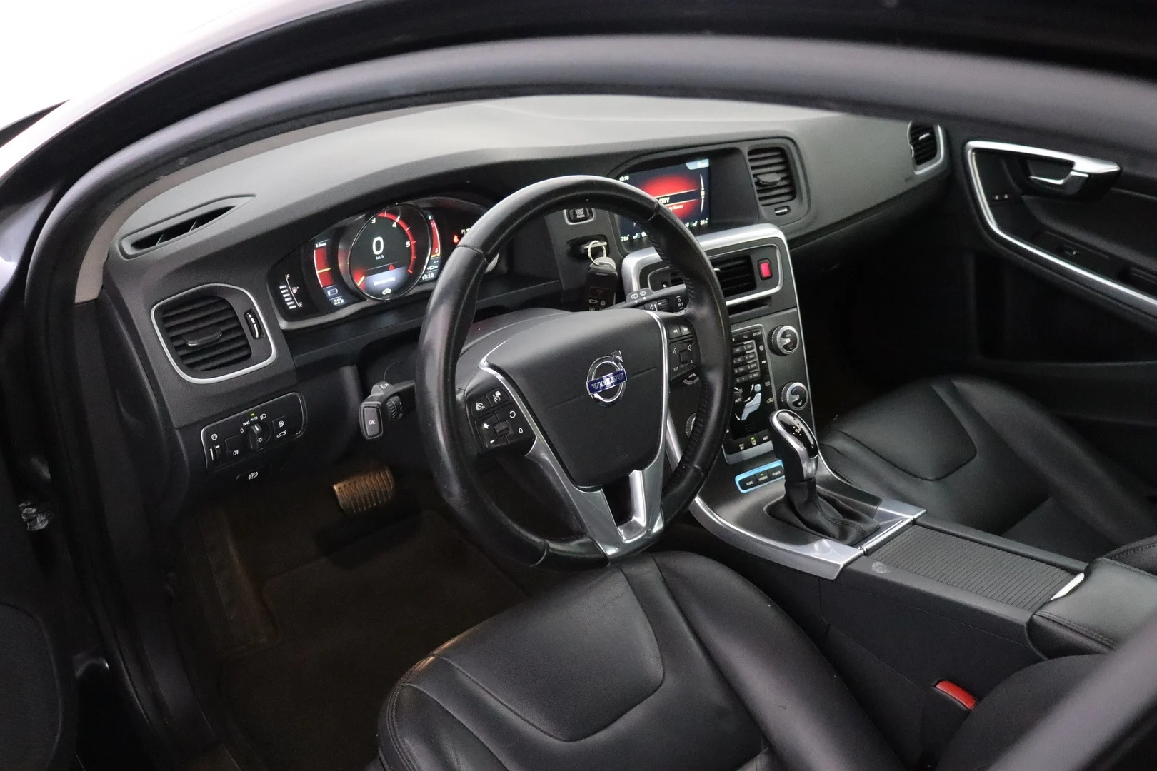 Car Image - 3WgWL4mDIm3OmZcia03sh1