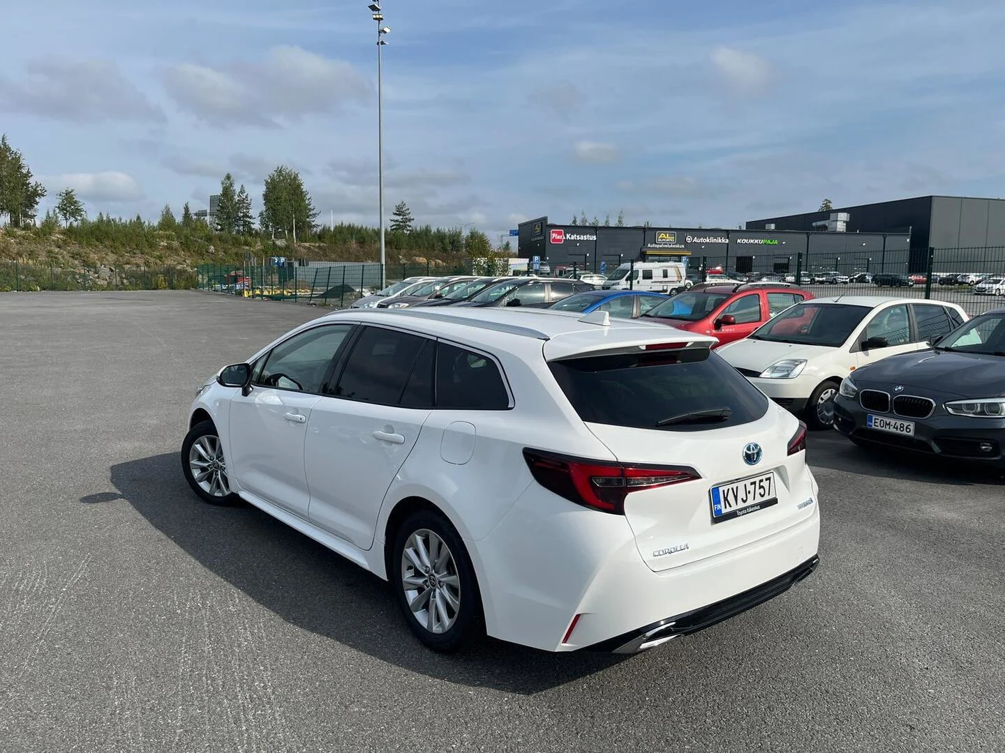 Car Image - 1fLVoarsQEHLHg13nRvn7Y