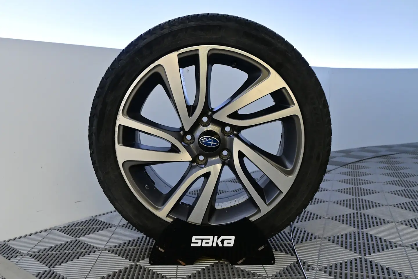 Car Image - 2OQwCNPNxdXx0mzxeiqBCr