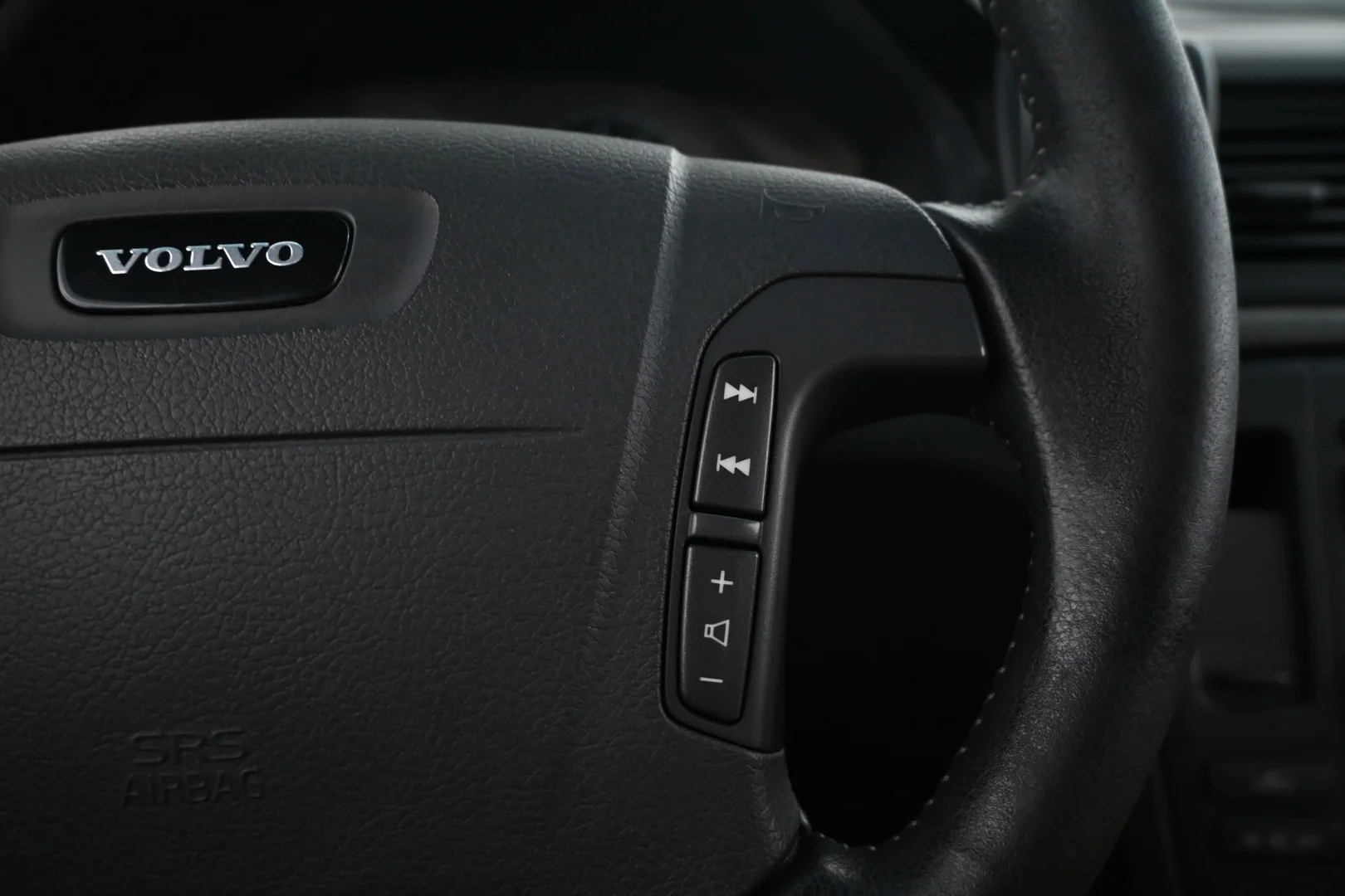 Car Image - 1hJhvYyNFsdkLp3NkZIECV
