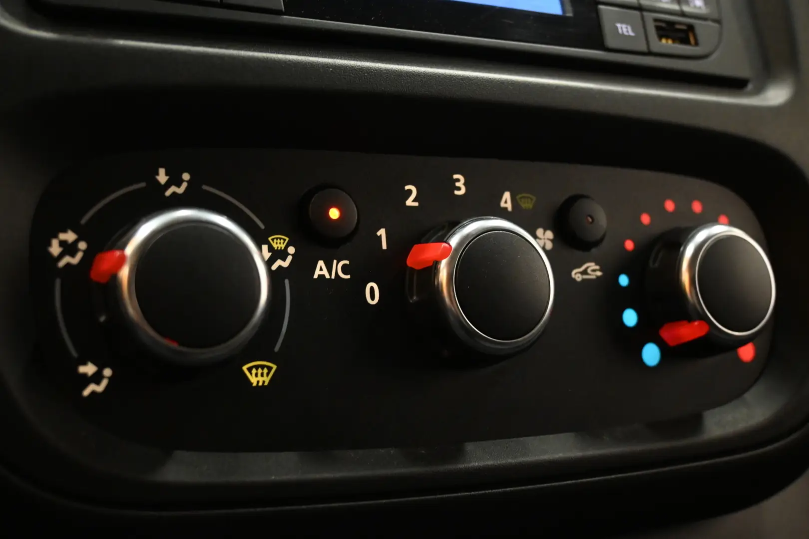 Car Image - 66vZNnDRtU6MpnMYMzmktt