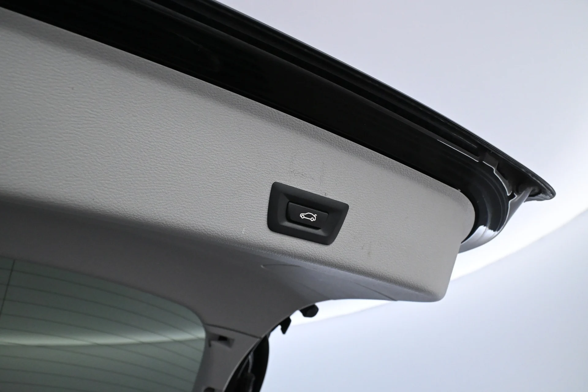 Car Image - 7LIOgXofsTNtxZNjx0lpnx