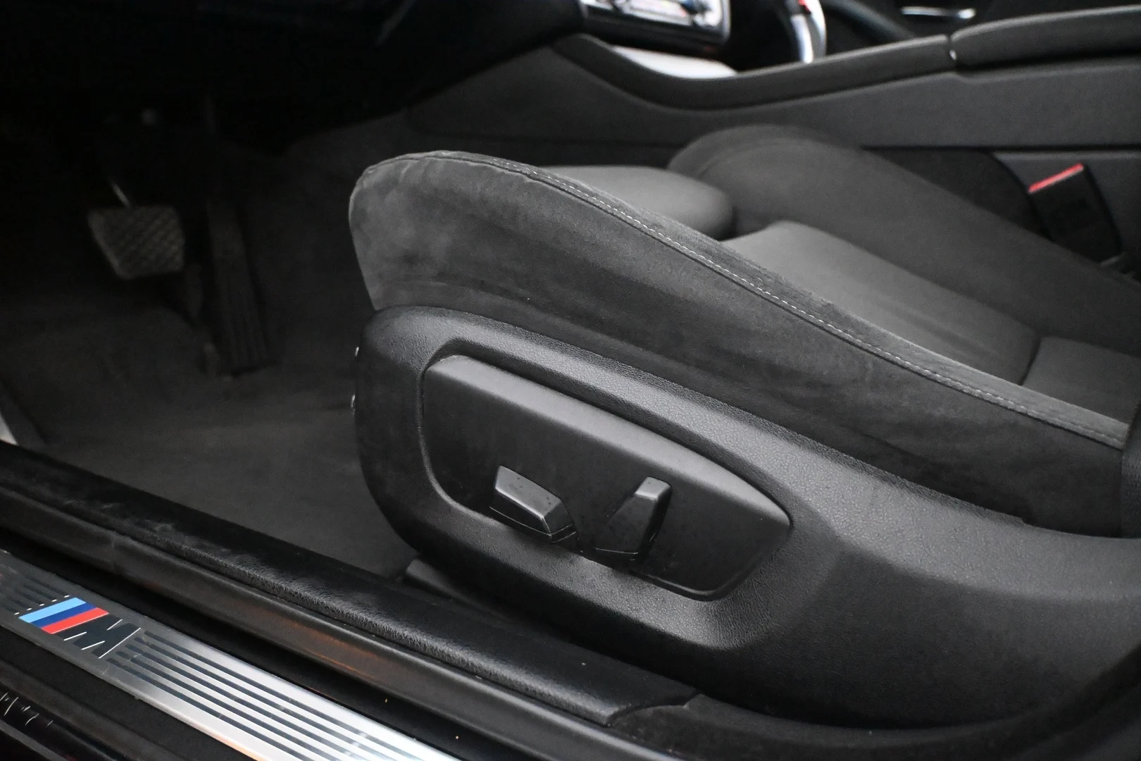 Car Image - 3bVz0Pg08ogRJ6W6vBFlSR