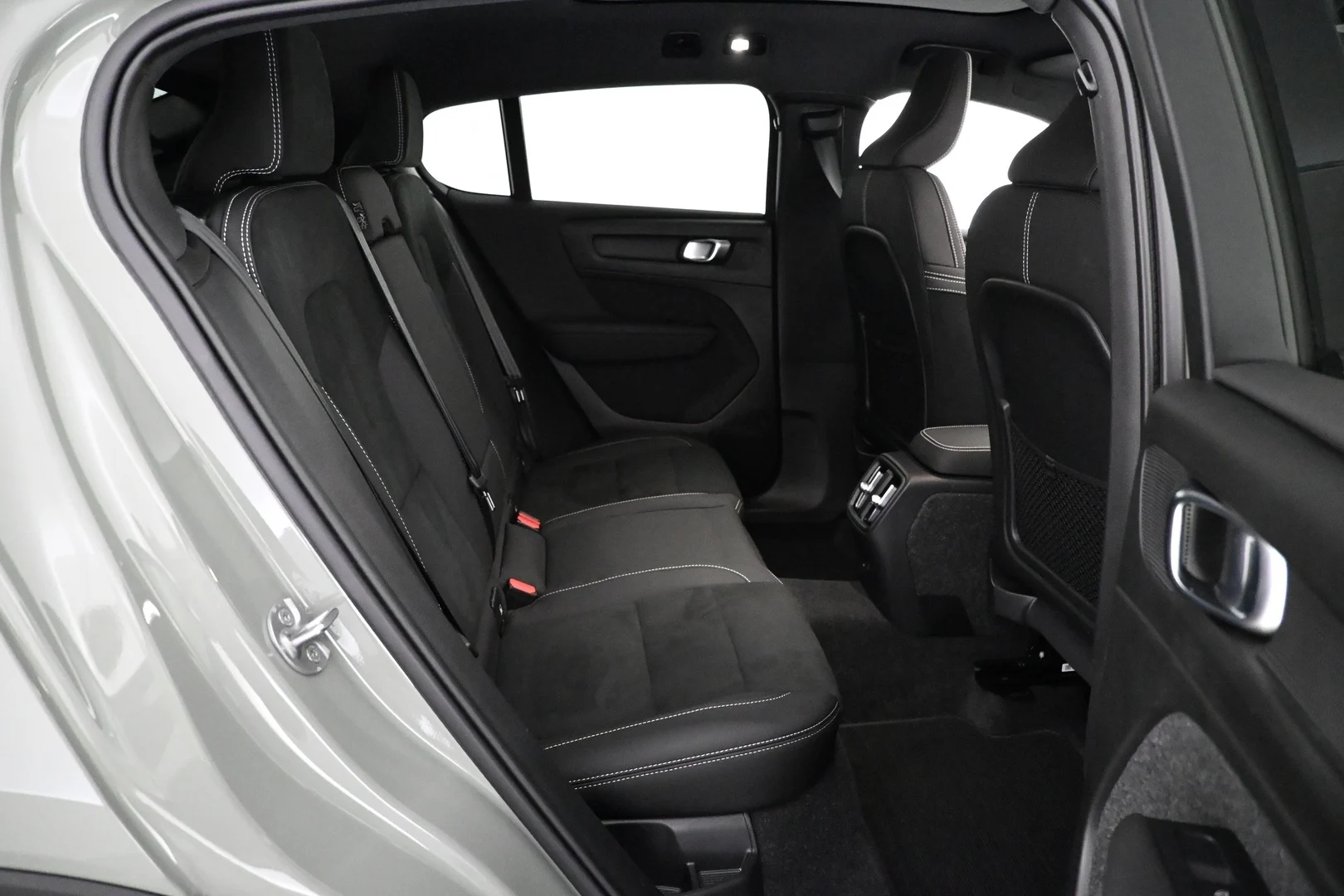 Car Image - 4fRzQJB4y0Y6S3Q8MR0VGo