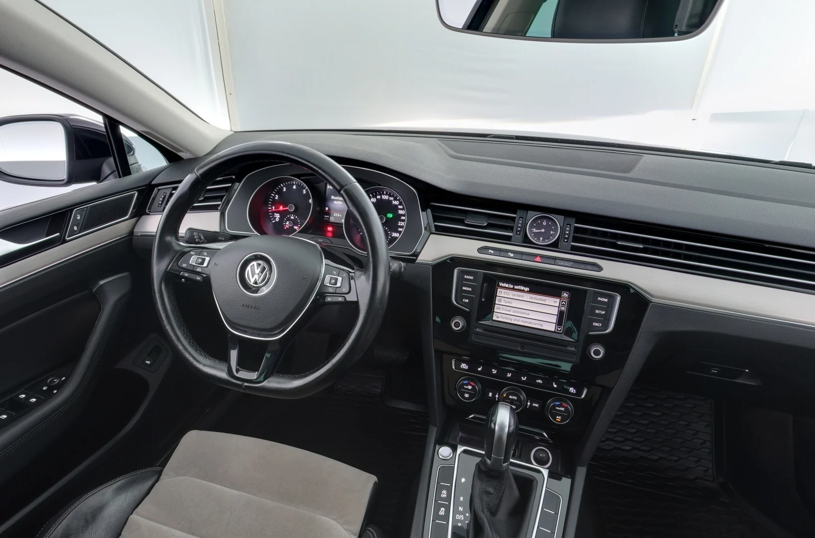 Car Image - 6MhTJwoUMS6uhFL42HT9AQ