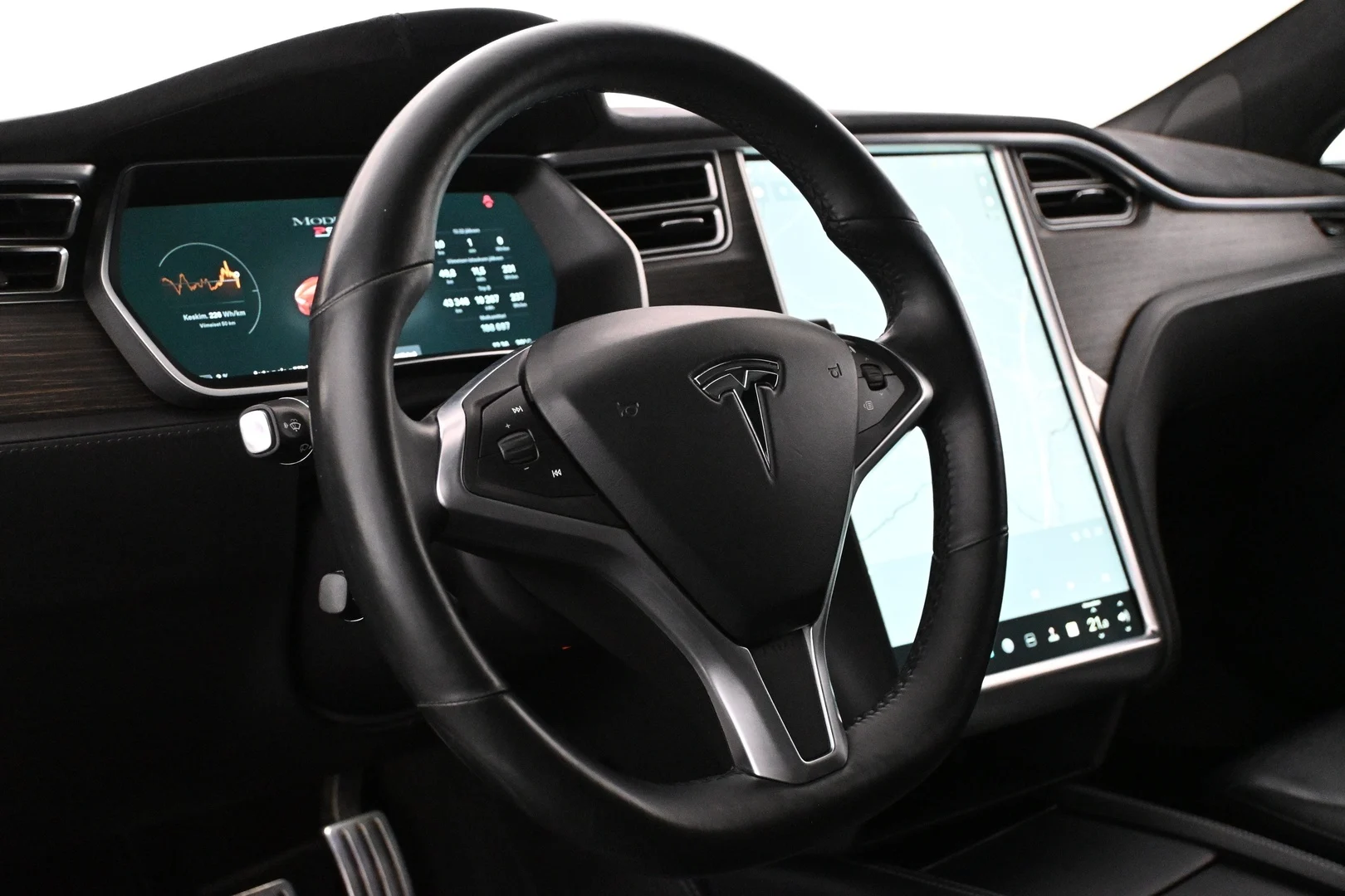 Car Image - 7fcB6kdy30sHeLYBLiplpr