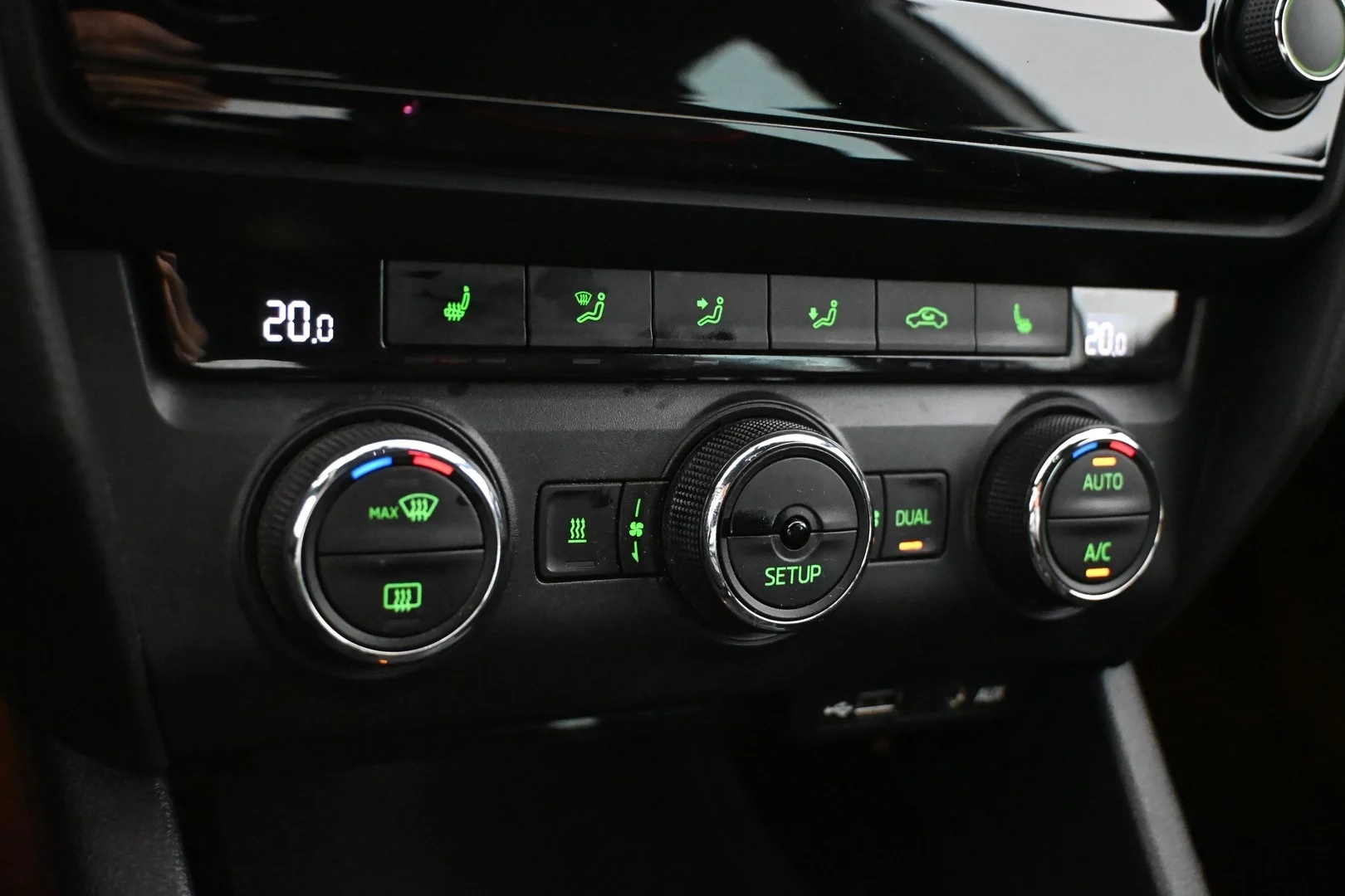 Car Image - 1UXpgKhq8fJFtiT3jXis50