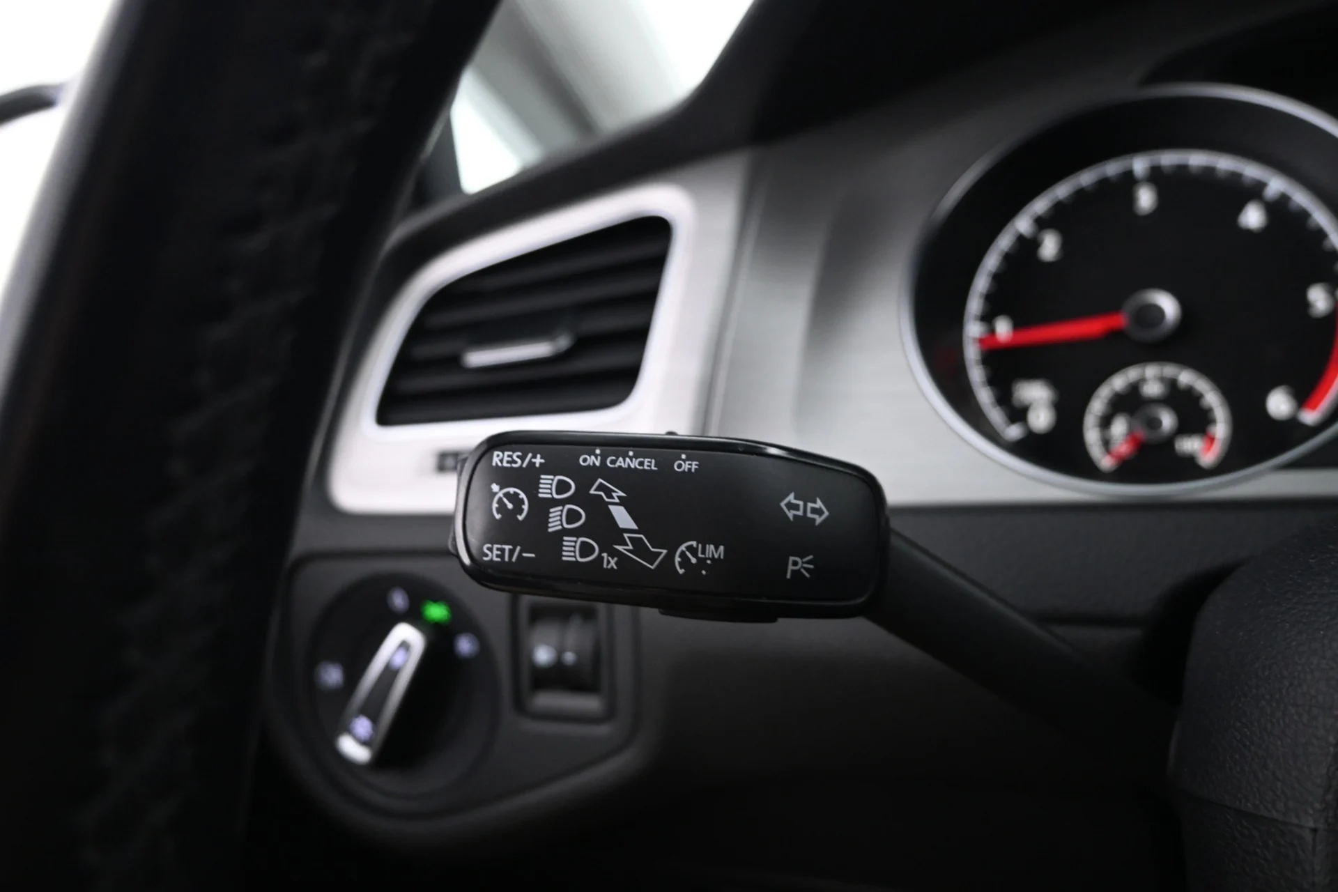 Car Image - 6GJBtmFMOZ8as3RHsdMSdM